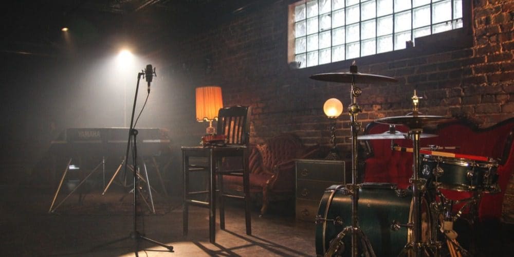 Yes. You DO have to understand the I-ii7-V7-I if you want to sing Jazz with me. I’ll help!